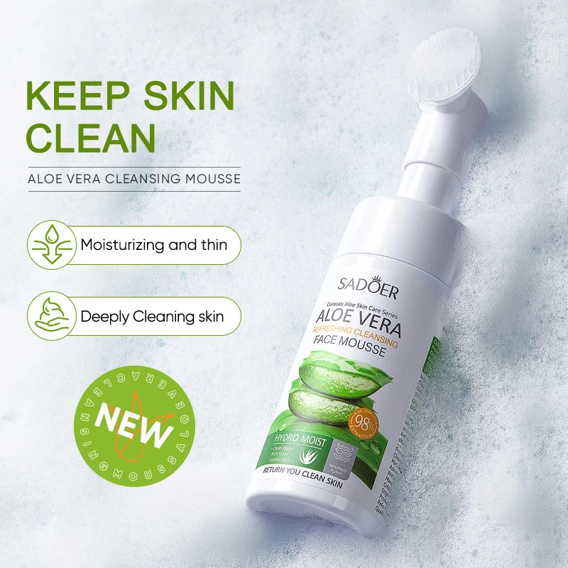 Mousse Nettoyante à l’Aloe Vera avec Brosse Intégrée – SADOER (120 ml)